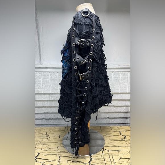 VTG Lip Service Bio Threat Distressed Long Sleeve Top Shirt Goth 90s Y2K buckles - Picture 3 of 16
